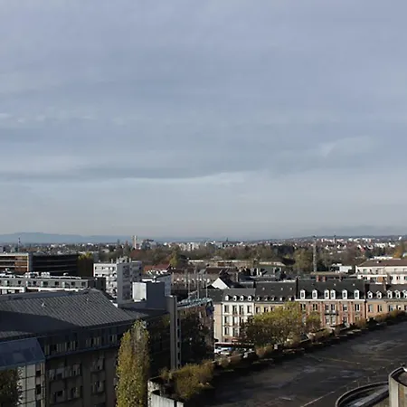 Le Consul : Studio Moderne Apartment